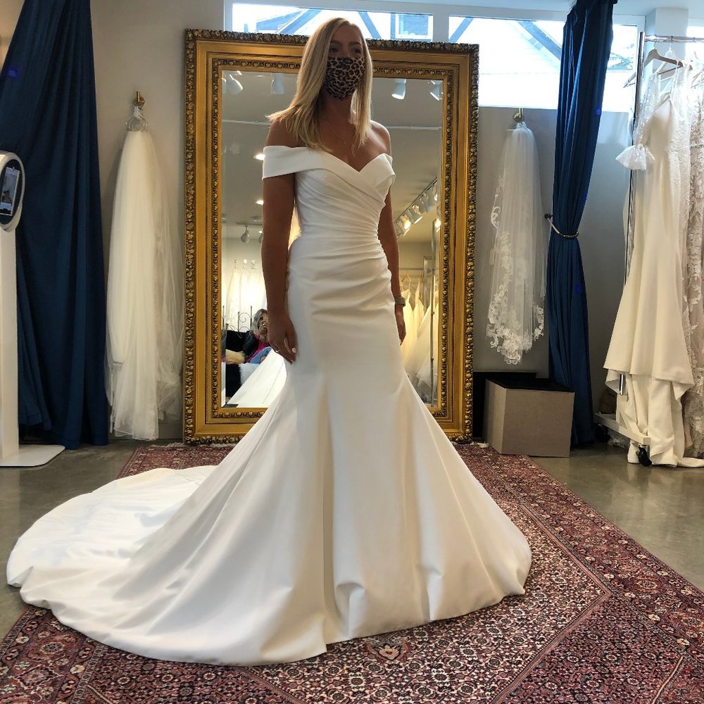 Sophia Tolli Emi Wedding Dress - Picture 1 of 6